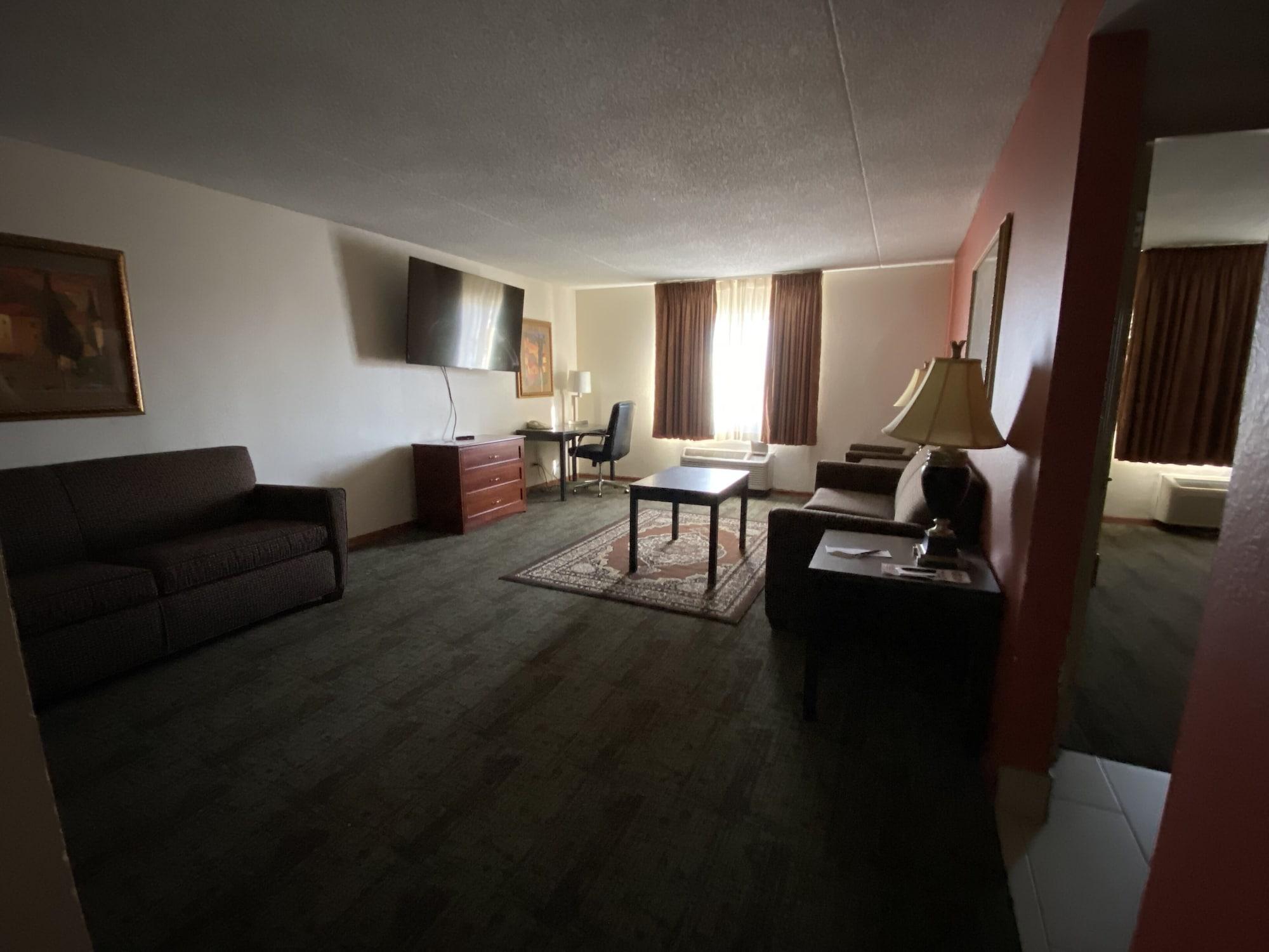Chicago Club & 3*