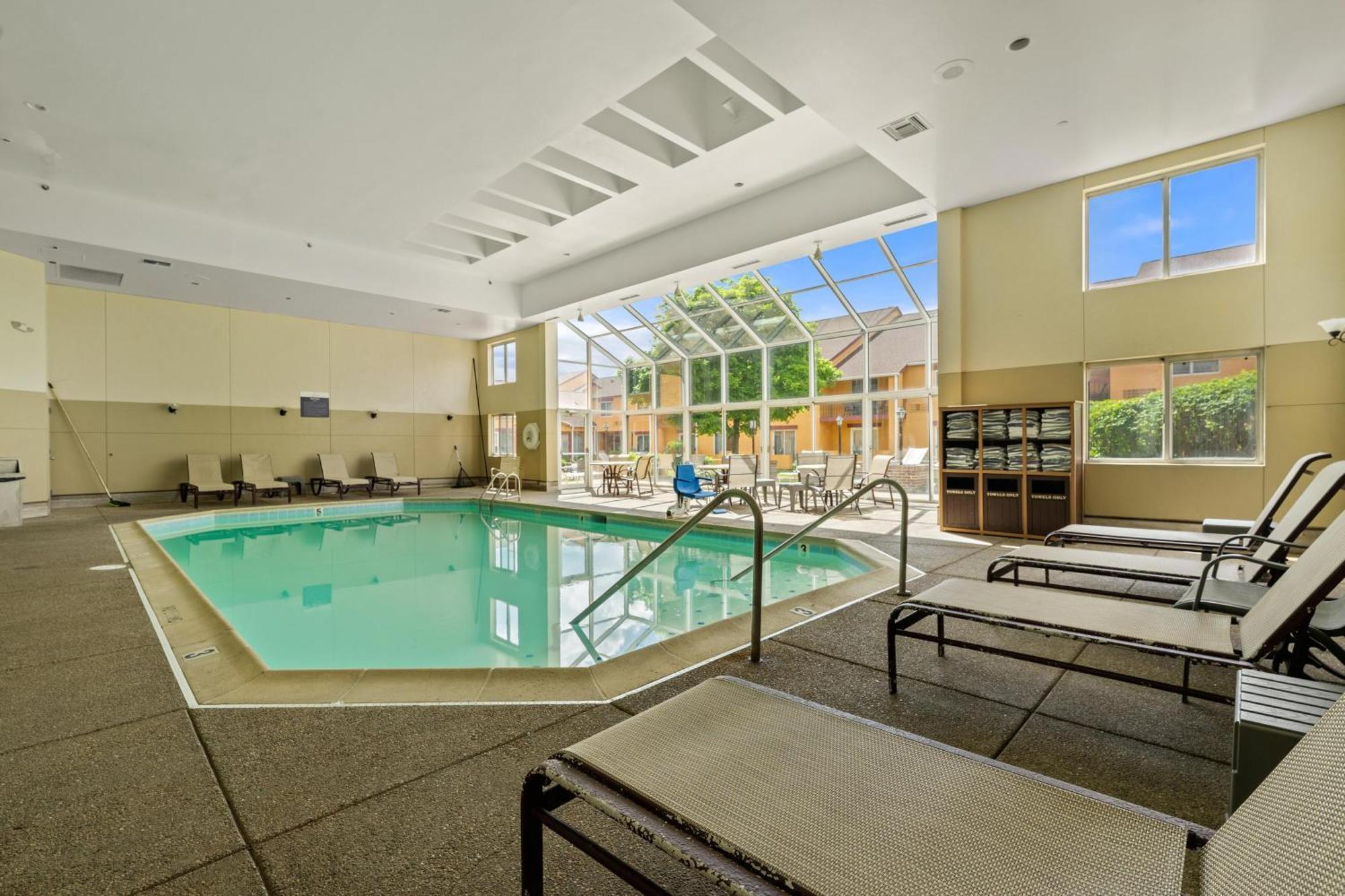 Chicago Club & 3* Oakbrook Terrace